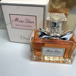 Miss Dior Absolutely Blooming Natural Spray